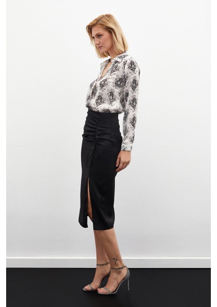 Büzgü Detaylı Saten Etek - Bej