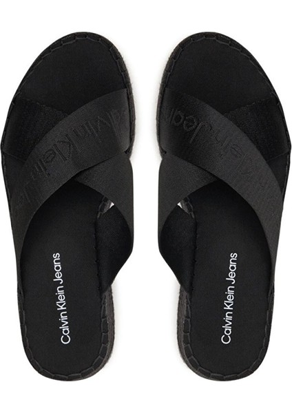 Kadın Terlik Düz Taban Konforlu Kullanım İçin Şık Tasarım