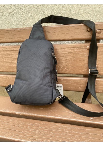 Su Geçirmez, USB ve Kulaklık Çıkışlı Çok Amaçlı Omuz ve Bel Çantası