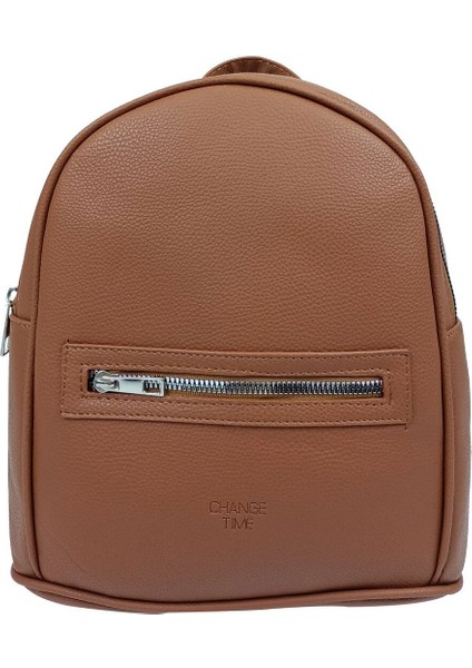 Şık ve Kullanışlı Iki Fermuarlı Sırt Çantası, Kaliteli Malzemeyle Tasarlandı.