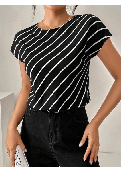 Kadın Kısa Yarasa Kollu Bisiklet Yaka Çizgi Desenli Atlas Bluz fiyatları