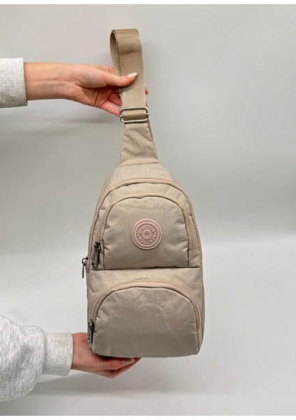 Su Geçirmez Günlük Unisex Göğüs Çantası, Şık ve Kullanışlı Bej Tasarım