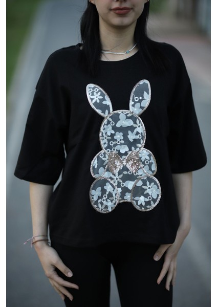 Rabbit Işlemeli T-Shirt