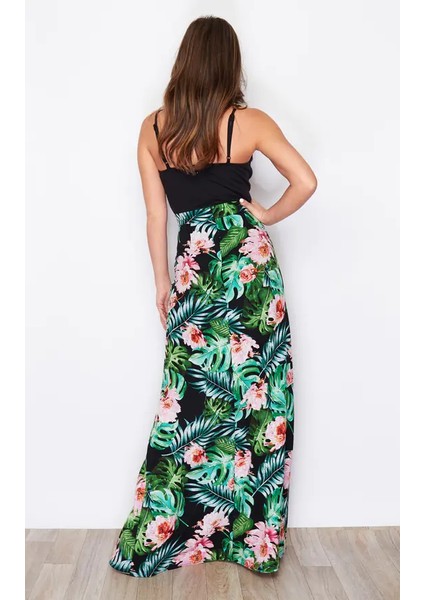 Kadın Askılı V Yaka Eteği Dijital Baskılı Çiçek Desenli Yırtmaçlı Mikro Kumaş Elbise modelleri