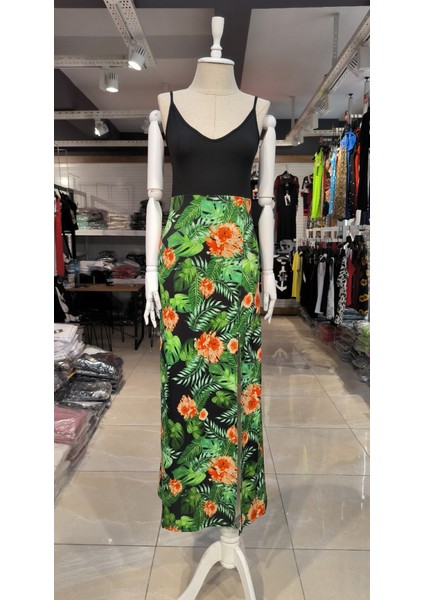 Kadın Askılı V Yaka Eteği Dijital Baskılı Çiçek Desenli Yırtmaçlı Mikro Kumaş Elbise indirimleri