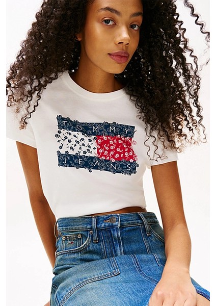 Kadın Çiçekli Bayrak Desenli Beyaz T-Shirt DW0DW20897YBL fiyatları