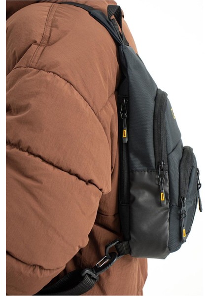 Siyah Unisex Göğüs Çapraz Çanta, Şık ve Pratik Günlük Kullanım Için fırsatları