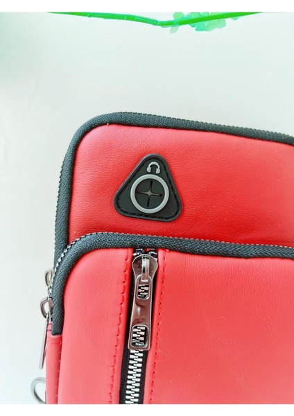 Kırmızı Çok Fonksiyonlu Deri ve Kumaş Çapraz Göğüs Sırt Çantası