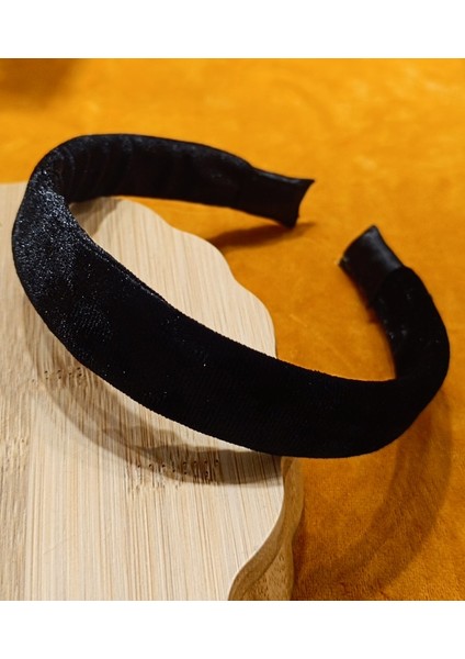 Lüks Gösterişli Figürlü Kadife Taç