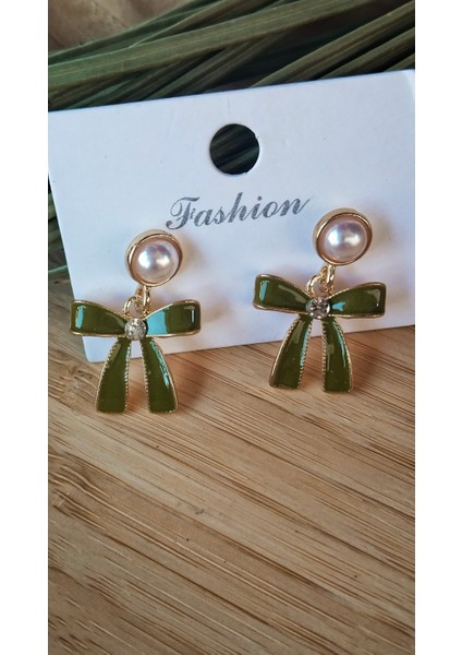 Lüks Fiyonk Figürlü Gösterişli Desenli Küpe