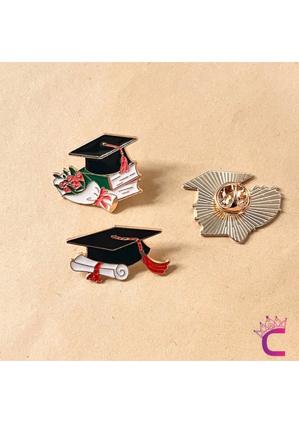 Mezuniyet Kepi Diploma Tasarım Yaka Rozeti Broş - Arkadaşa Hediyelik Mezuniyet Elbisesi Yaka Iğnesi fiyatları