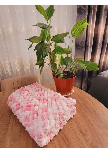 El Örgüsü Bebek Battaniyesi, El Emeği, El Örgüsü