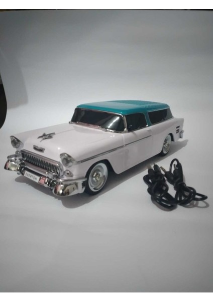 Beyaz Nostaljik Araba Tasarımlı Retro Radyo, Şık ve Şehirli Havalı Tasarım