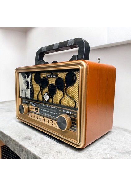 Kahverengi Retro Radyo, Şık ve Zarif Tasarım, Otantik Ses Keyfi fiyatları