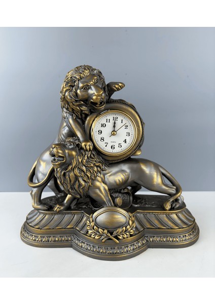 Aslan Figürlü Dekoratif Saat 26 x 28 cm