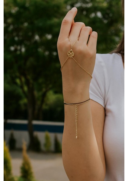 “altın Kaplama Yonca Detaylı Zincir Şahmeran Bileklik” fiyatları