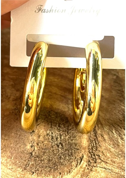 Gold Renk Lüks Gösterişli Figürlü Küpe