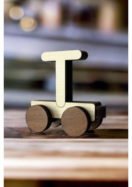 Ahşap Döner Tekerli Mıknatıslı Isim Harf Tren Bej Renk modelleri