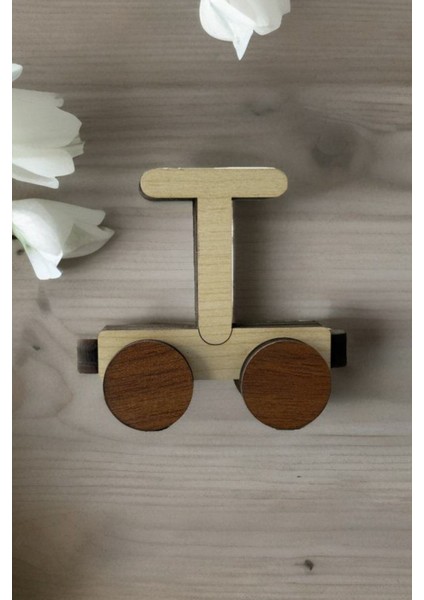 Ahşap Döner Tekerli Mıknatıslı Isim Harf Tren Bej Renk fırsatları