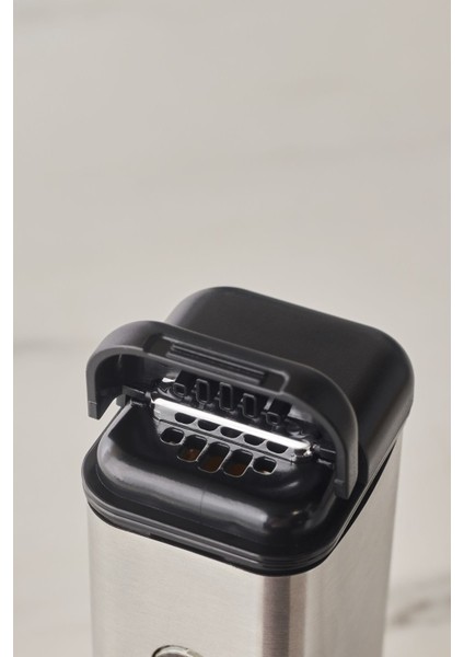 Standlı 4 Parça Cam Baharat Seti, 100 Ml, Şık ve Kullanışlı Mutfak Gereci fırsatları