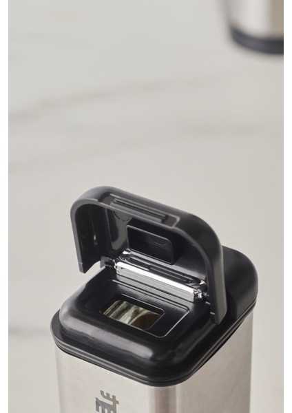 Standlı 4 Parça Cam Baharat Seti, 100 Ml, Şık ve Kullanışlı Mutfak Gereci indirimleri