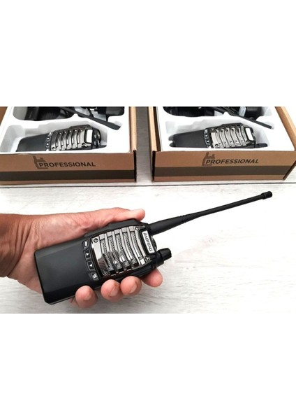 8d Telsiz Yeni Versiyon Güçlü Kasa ve 2000MAH Pil ile Üstün Ses Kalitesi