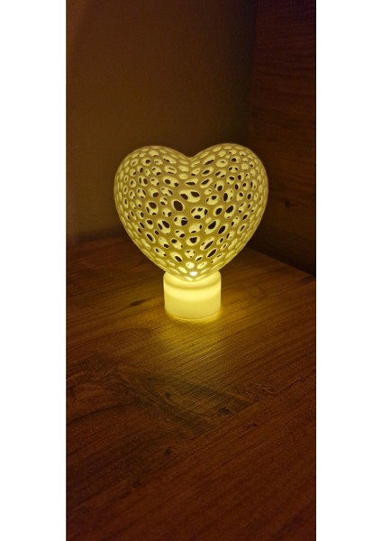 Beyaz LED Kalp Desenli Masaüstü Lamba, Pilli, Şık ve Havalı Dekorasyon Parçası