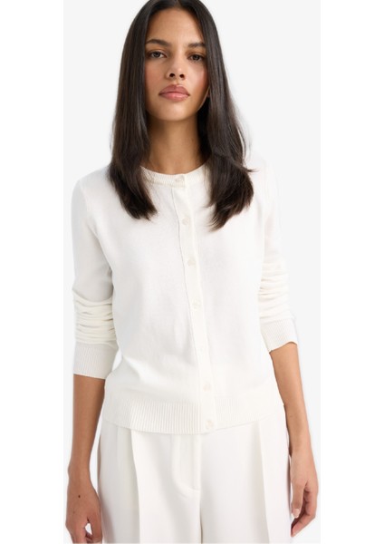 Regular Fit Bisiklet Yaka Basic Düz Düğmeli Triko Hırka D6282AX25AU