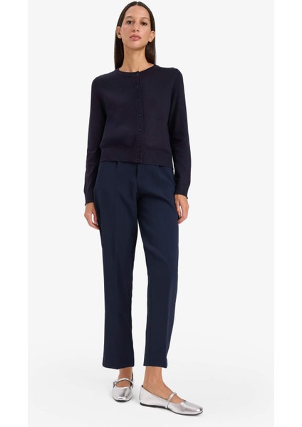 Regular Fit Bisiklet Yaka Basic Düz Düğmeli Triko Hırka D6282AX25AU fiyatları