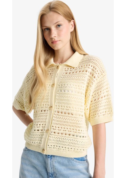 Slim Fit Dar Kesim Düğmeli Kısa Kollu Triko Hırka F8220AX25AU fırsatları