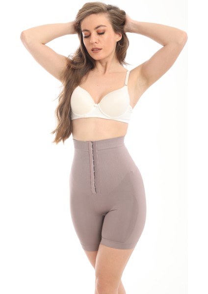 Agraflı Kopçalı Şort Korse – Anında Incelik Sağlayan Vücut Şekillendirici