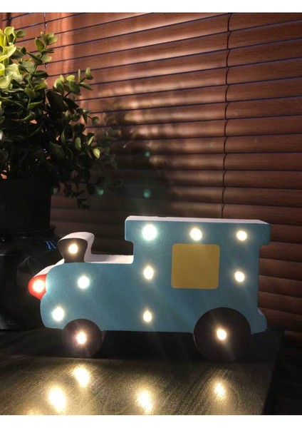 Mavi Ahşap Işıklı Araba Figürü, Odanız Için Şık ve Sıcak Atmosfer Yaratır fiyatları