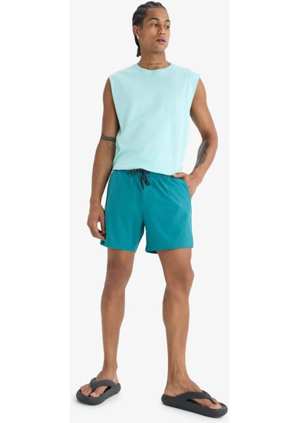 Boxy Fit Bisiklet Yaka Sporcu Atlet A1821AX25HS fiyatları