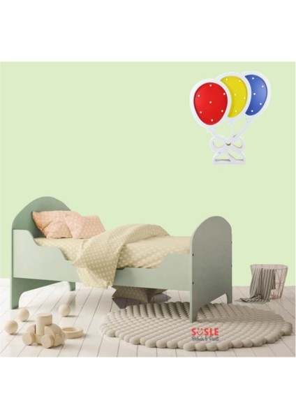 Renkli LED Işıklı Ahşap Dekoratif Pano, Uçan Balonlar Teması, Şık ve Eğlenceli Tasarım fiyatları