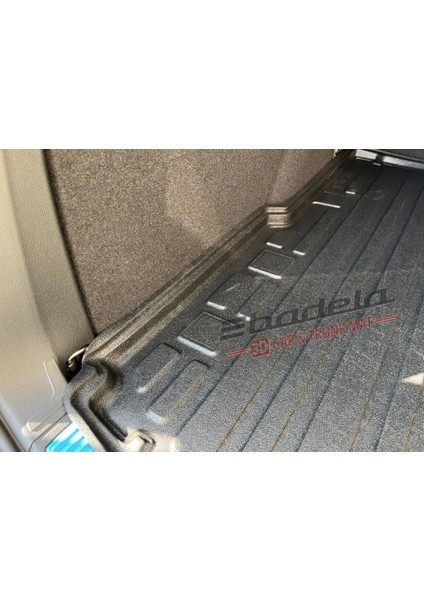 Vw Passat B9 Variant 2024- Sonrası Uyumlu 3D Kauçuk Bagaj Havuzu