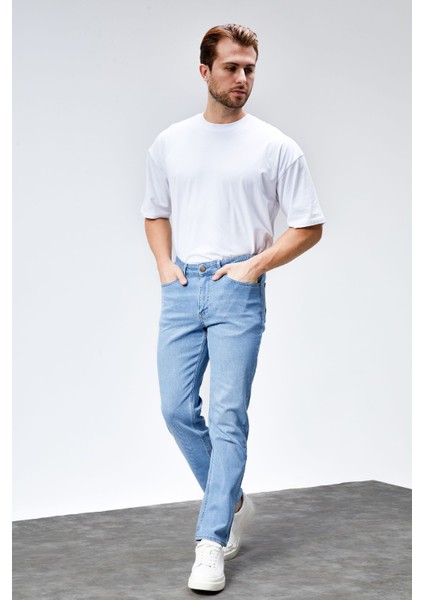 Erkek Buz Mavi Regular Fit Boru Paça Esnek Likralı Jeans Kot Pantolon HLTHE001981 modelleri