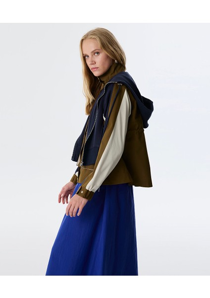 Çift Parça Görünüm Colorblock Mont TW6250012067022 modelleri