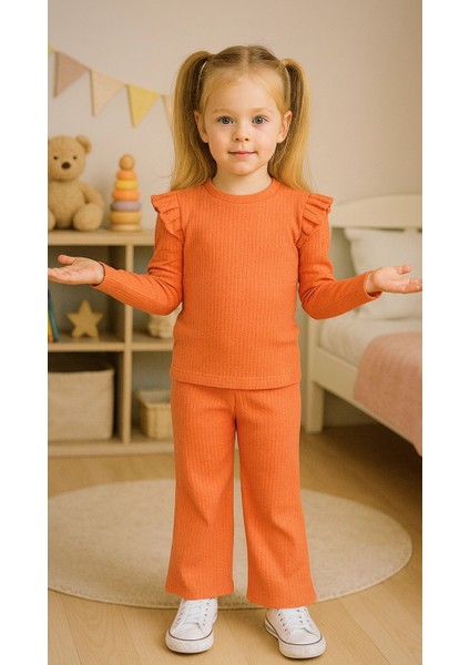 Kız Çocuk Kolları Fırfırlı Alt Üst Takım