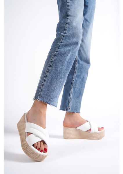 Joymıx Dolgu Topuklu Ortopedik Taban Hasır Görünümlü Kadın Terlik Ckt - Beyaz modelleri