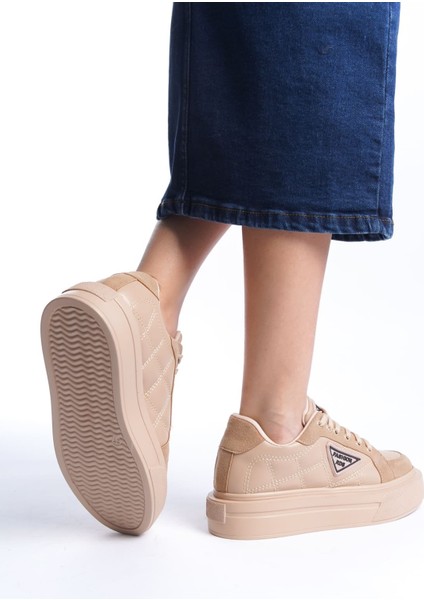 Prag Bağcıklı Ortopedik Taban Desenli Kadın Sneaker Spor Ayakkabı Ctt - Ten modelleri