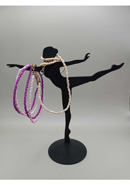 Şık Siyah Takı Düzeni, Modern ve Hafif Tasarım