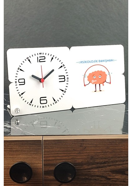 Şık Ahşap Masa Saati ile Tarzınıza Zarif Dokunuş