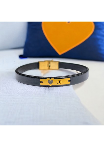 14 Ayar Plakalı Altın D Harfine Özel Kalp Figürlü Hakiki Siyah Derili Hediye BILEKLIK-568HARF