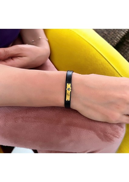 14 Ayar Plakalı Altın D Harfine Özel Kalp Figürlü Hakiki Siyah Derili Hediye BILEKLIK-568HARF fiyatları