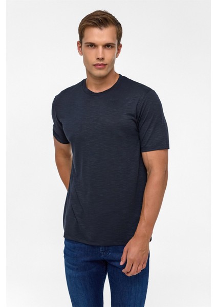 Siyah Regular Armürlü Bisiklet Yaka Tişört fiyatları