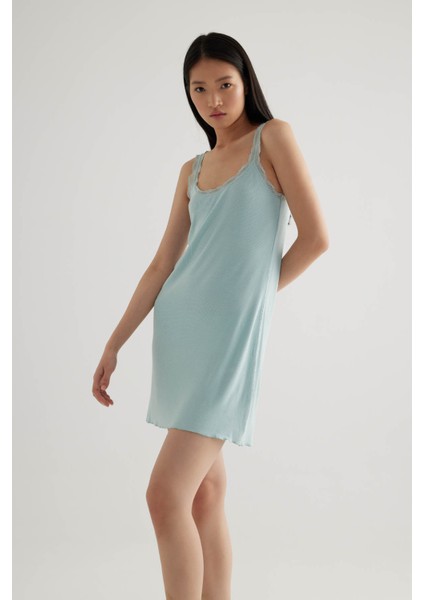 Kadın Dantel Detaylı Gecelik fiyatları