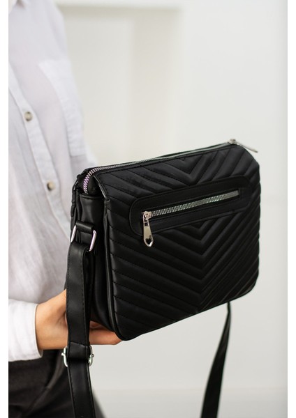 Şık Kadın Kapitone Deri Çapraz Askılı 3 Bölmeli Omuz Çantası Siyah modelleri