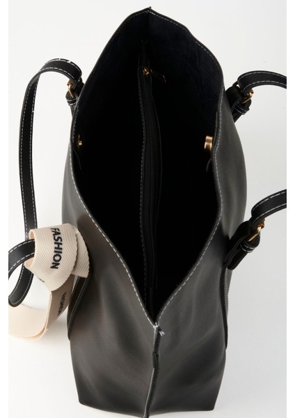 Siyah Orta Gözlü Suni Deri El ve Omuz Çantası, Fermuar ve Çıt Çıt Detaylı