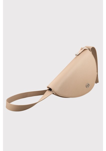 Geniş Iç Bölmeli, Kapaklı, Ayarlanabilir Askılı Kadın Bej Omuz Çantası