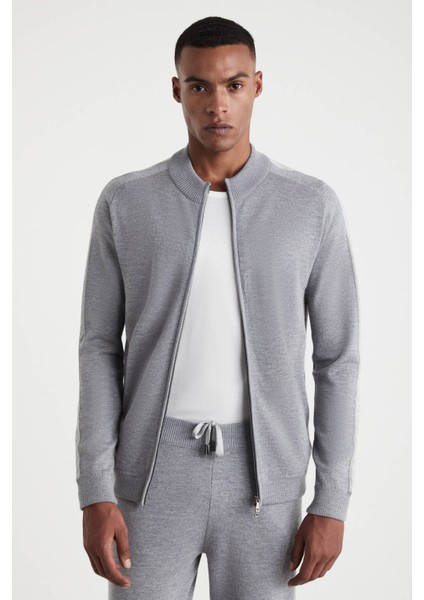 Kolları Şerit Detaylı Fermuarlı Gri Triko Spor Ceket modelleri